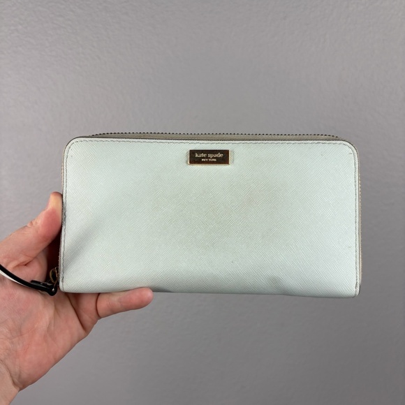 Kate Spade Mint Green Wallet - Picture 1 of 7